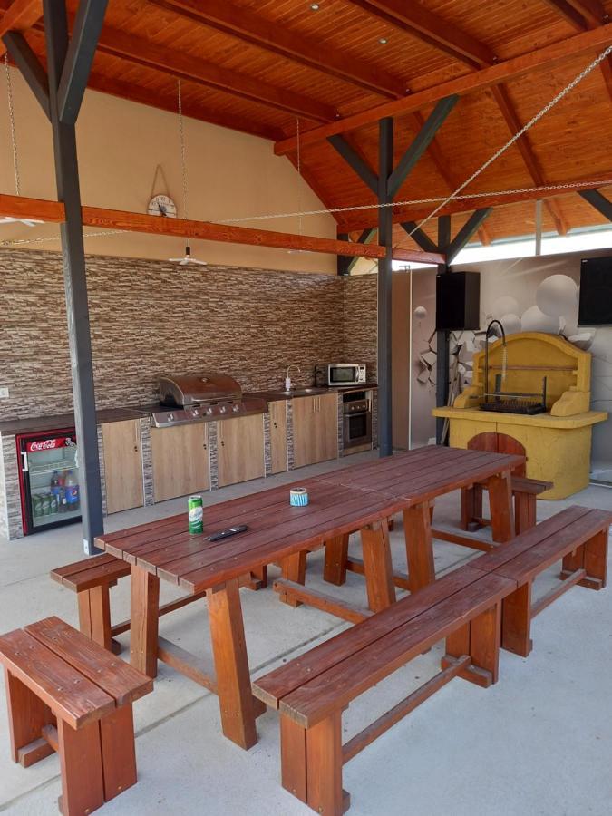 Szerencsecsillag Vendeghaz Otel Kiskoros Dış mekan fotoğraf