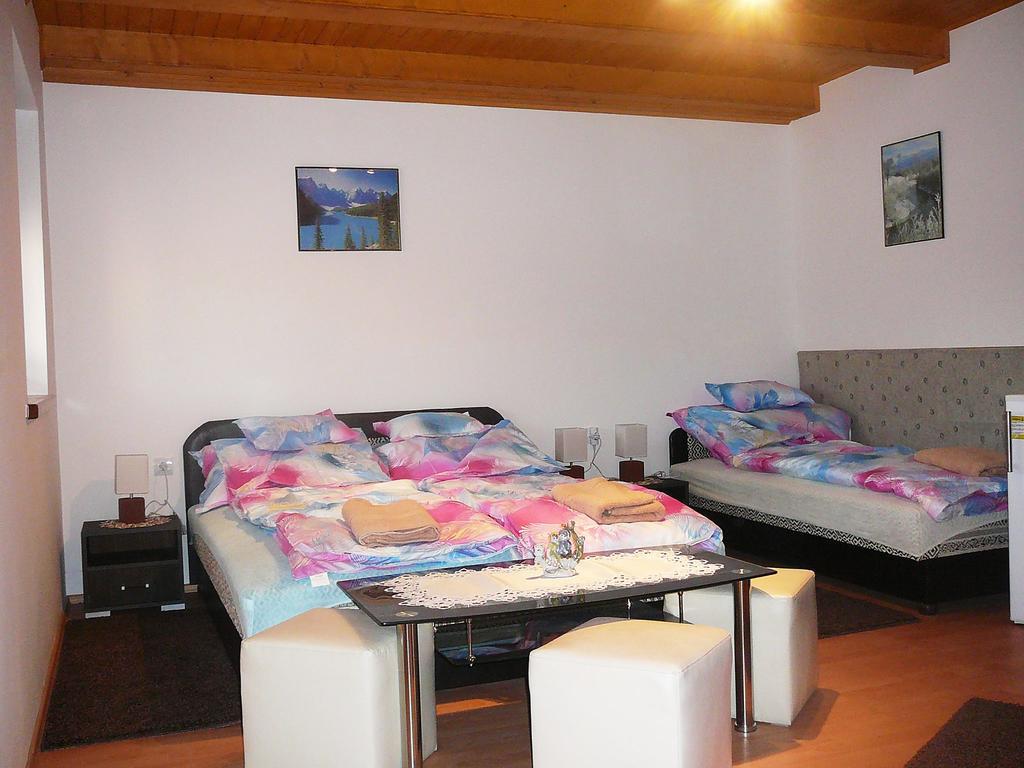 Szerencsecsillag Vendeghaz Otel Kiskoros Dış mekan fotoğraf