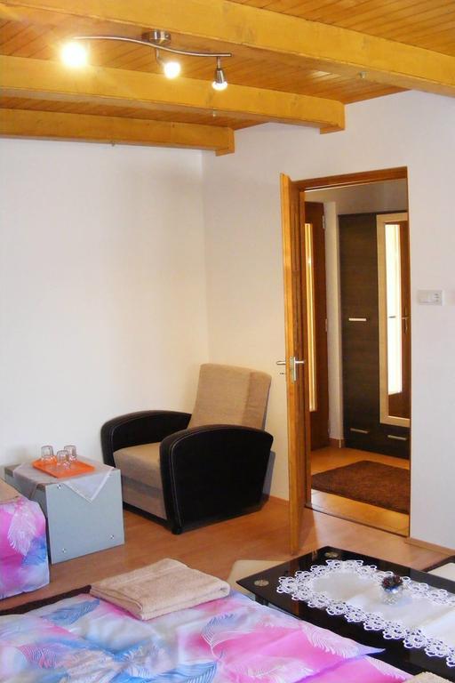 Szerencsecsillag Vendeghaz Otel Kiskoros Dış mekan fotoğraf