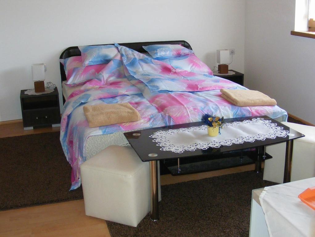 Szerencsecsillag Vendeghaz Otel Kiskoros Dış mekan fotoğraf