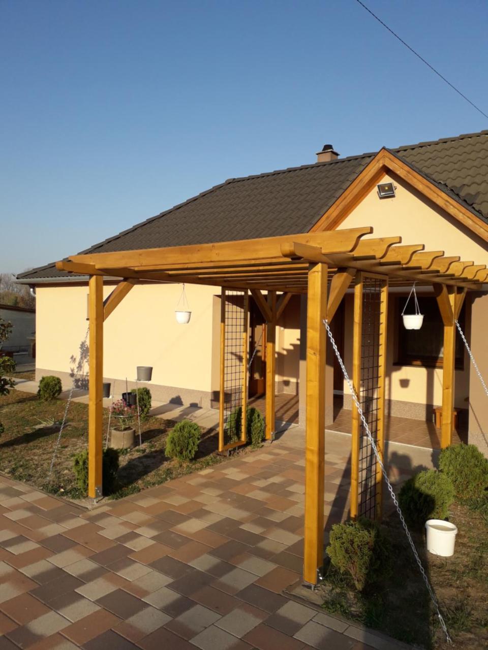 Szerencsecsillag Vendeghaz Otel Kiskoros Dış mekan fotoğraf