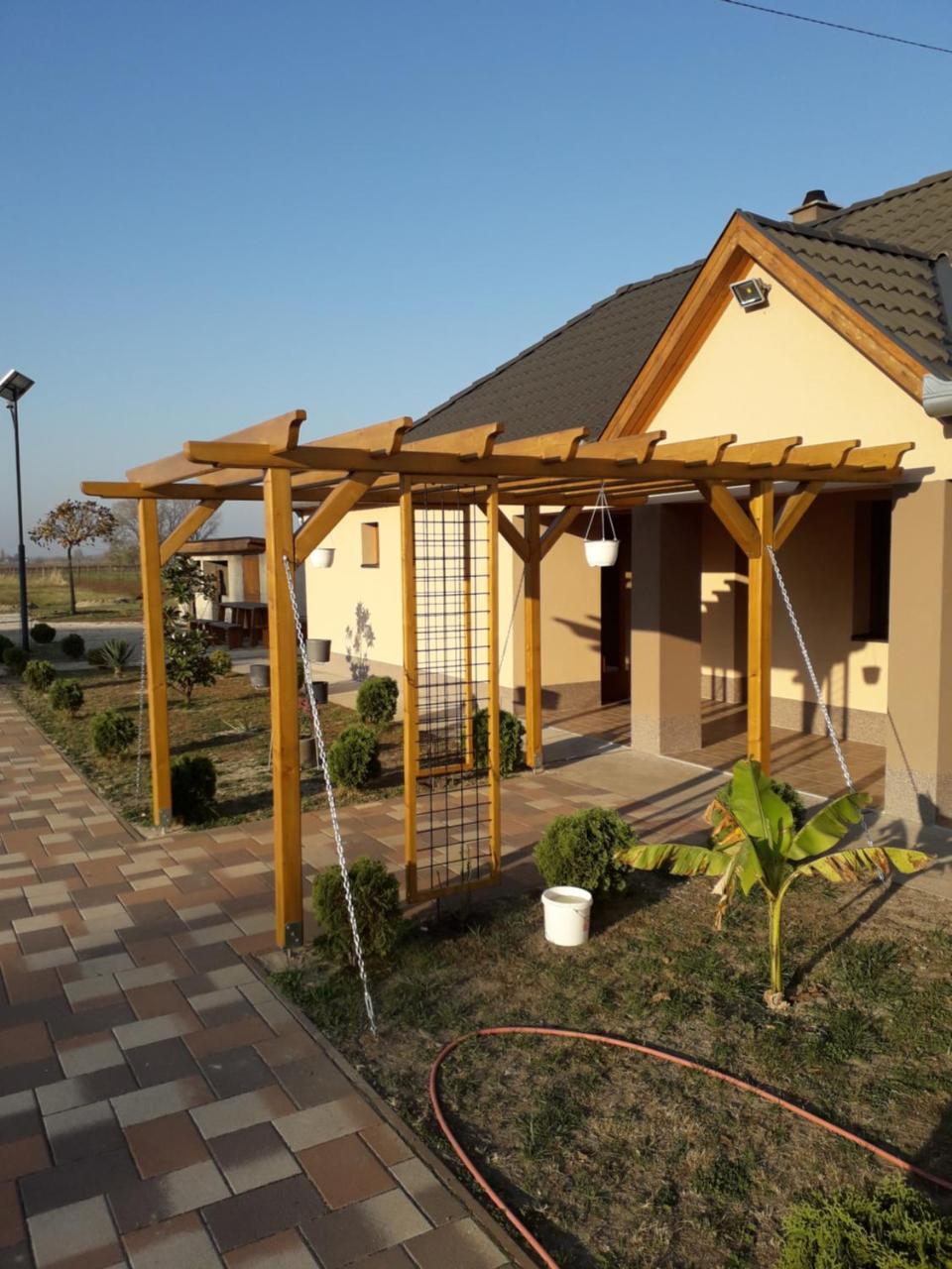 Szerencsecsillag Vendeghaz Otel Kiskoros Dış mekan fotoğraf