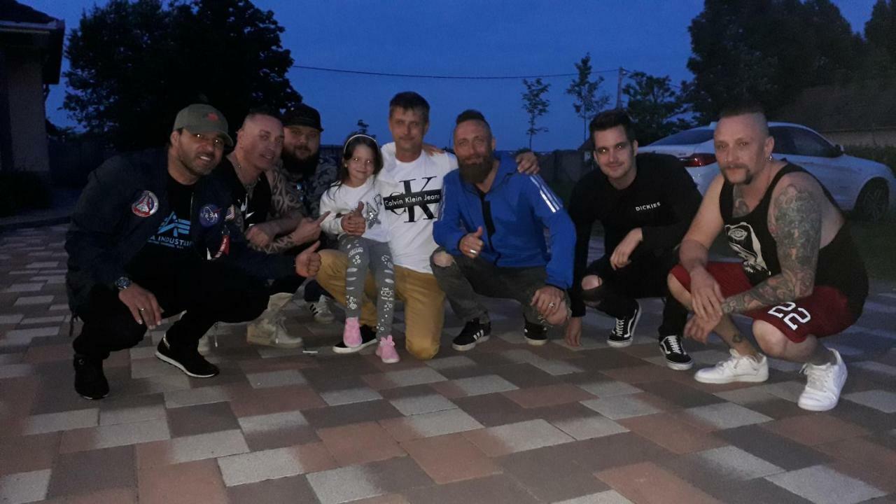 Szerencsecsillag Vendeghaz Otel Kiskoros Dış mekan fotoğraf